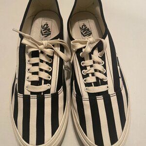 Pinstripe Black VANS